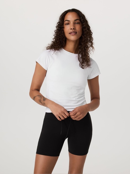 Vuori Tops - Vuori Women’s Short Sleeve Surge Seamless Tee